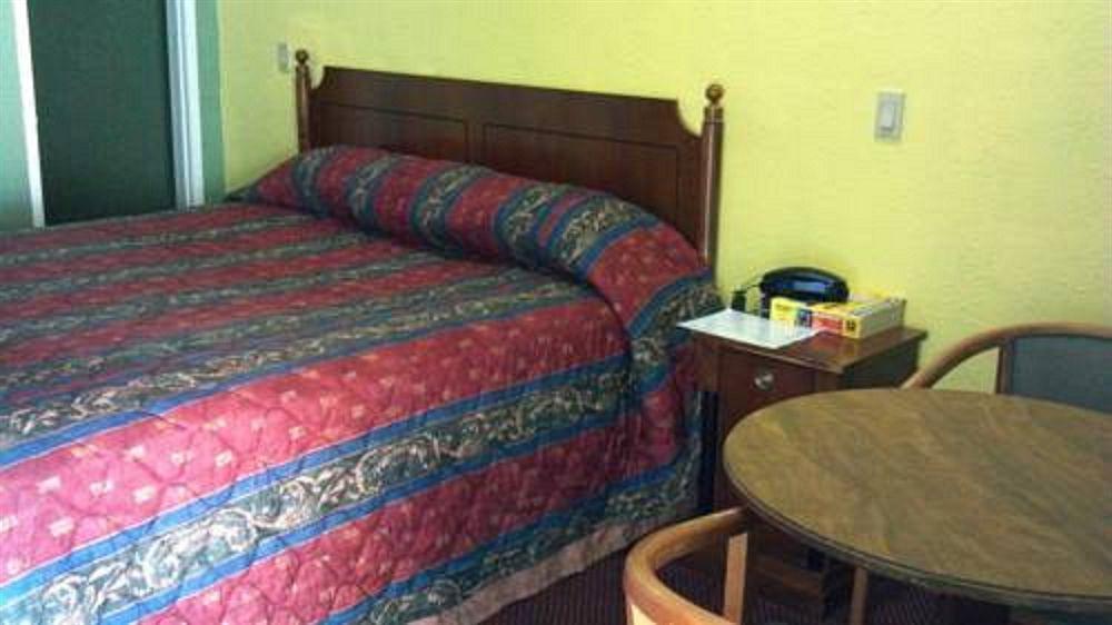 Travel Eagle Inn Motel Long Beach Esterno foto